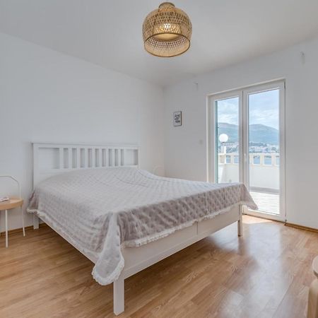 Beachfront Apartments 스플리트 외부 사진