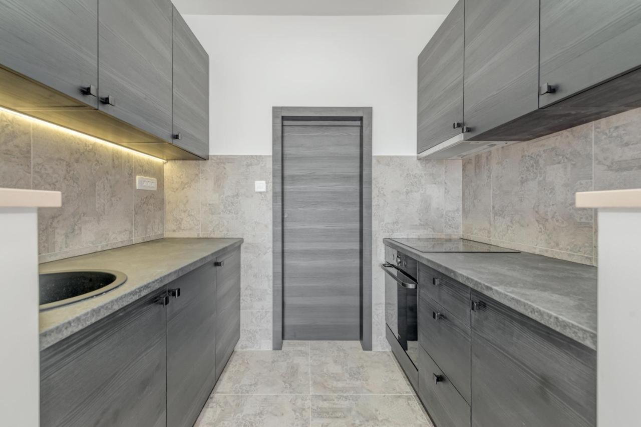 Beachfront Apartments 스플리트 외부 사진